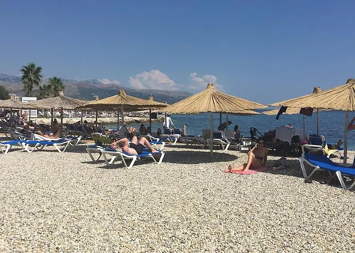 Viking Sweet Apartment Split